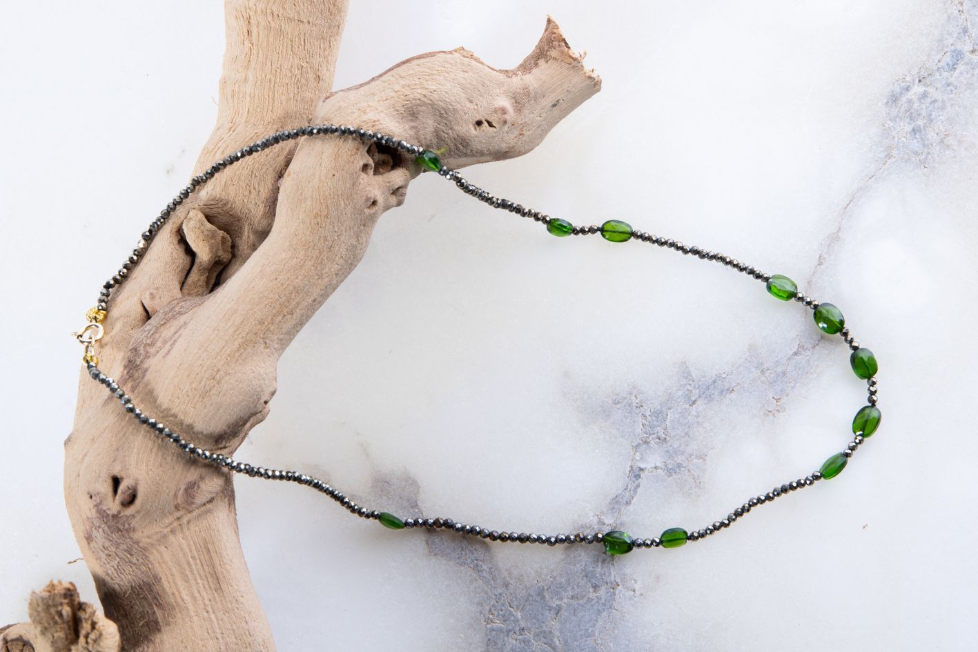 Collar de Turmalinas y Pirita Senda Borealys