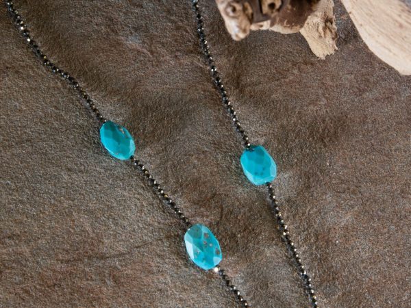 Collar de Turquesas y Pirita Marisma Borealys