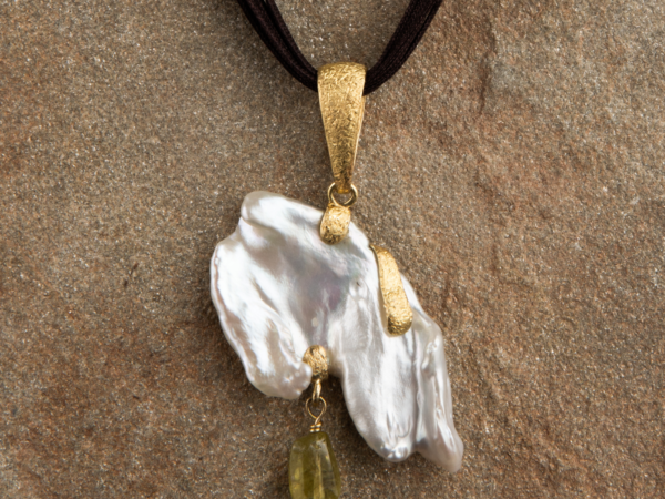 Colgante de Perla y Turmalina Espuma de Mar Borealys