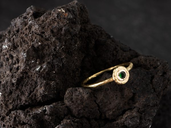 Anillo de Tsavorita Aurora Borealys