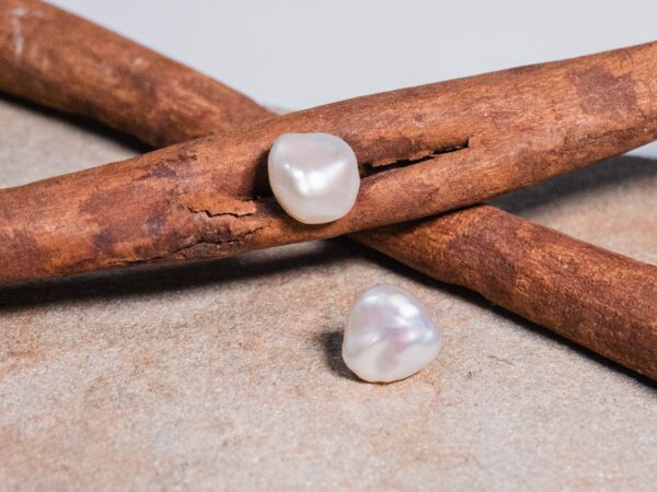Pendientes de Perlas Keshi pequeños Borealys